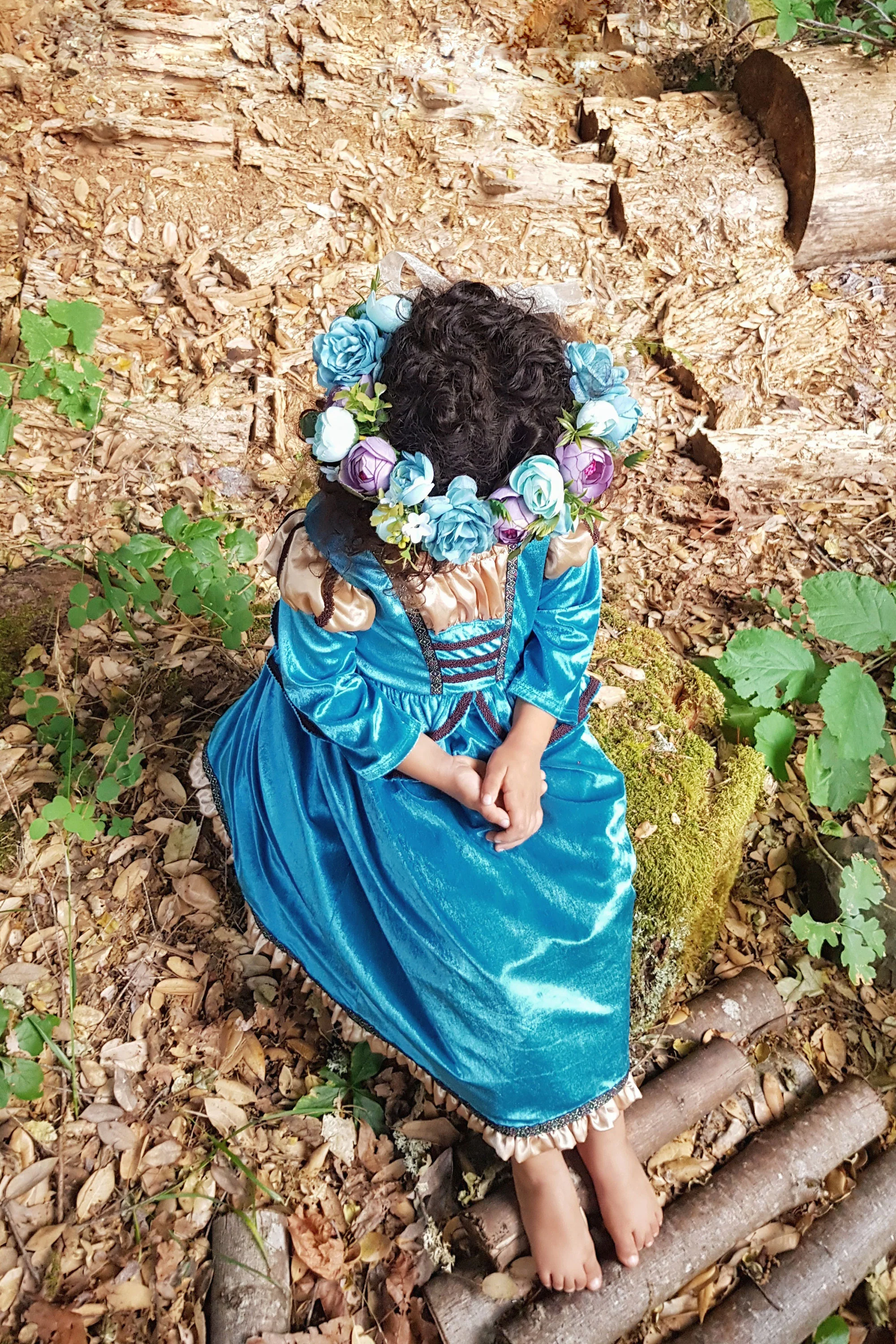 Medieval Princess Dress Up - Image 8