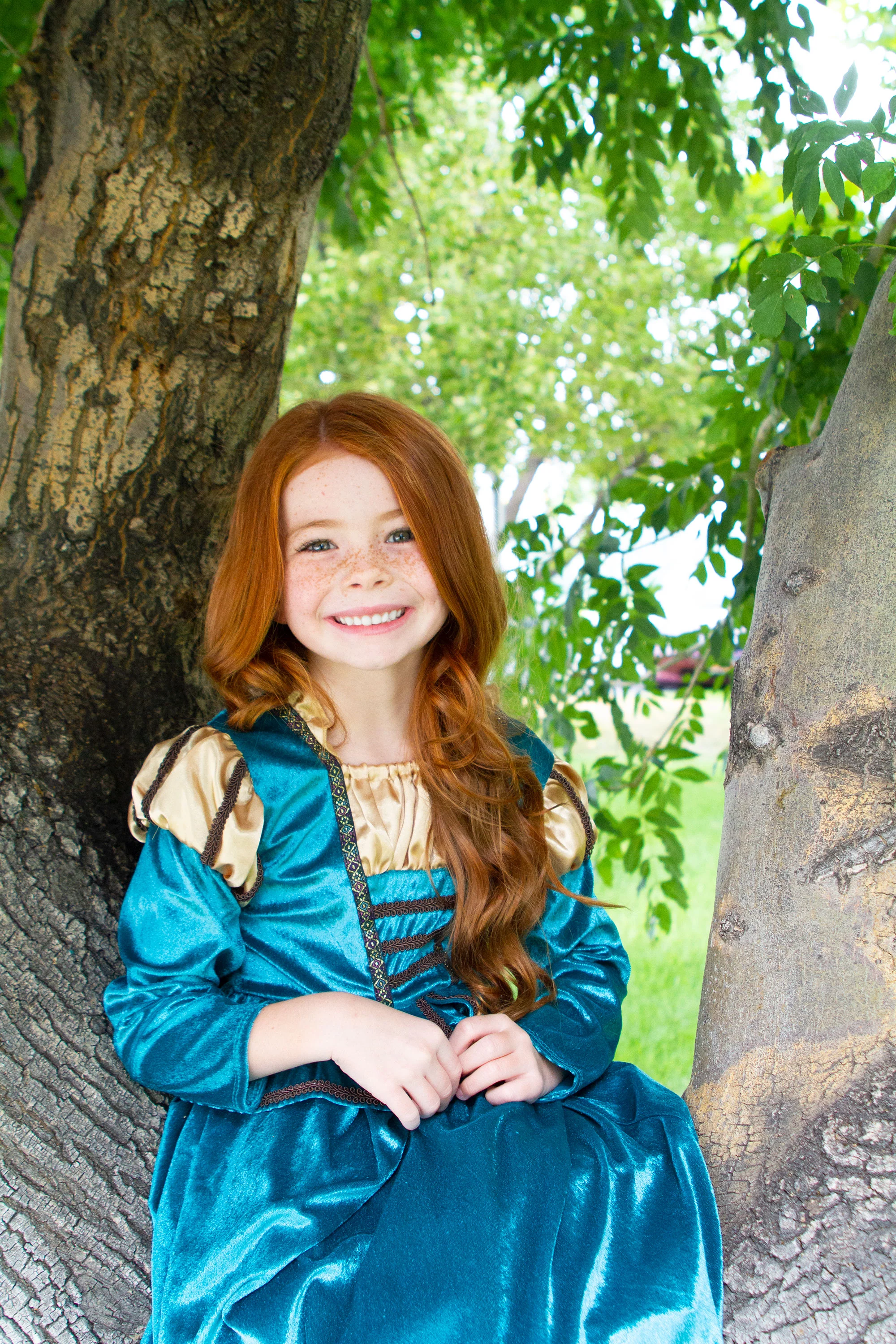 Medieval Princess Dress Up - Image 9