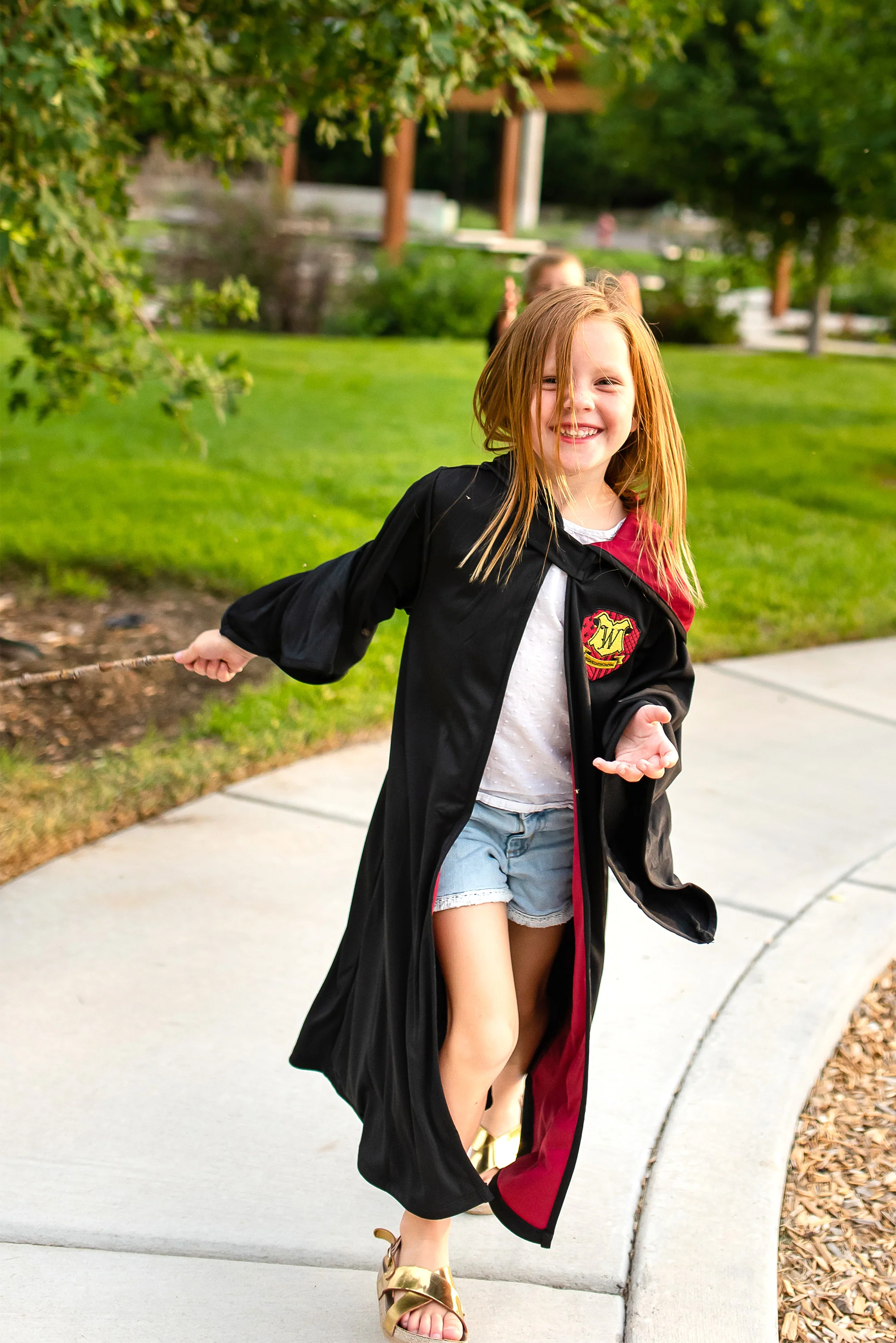 Red Hooded Wizard Robe - Image 4